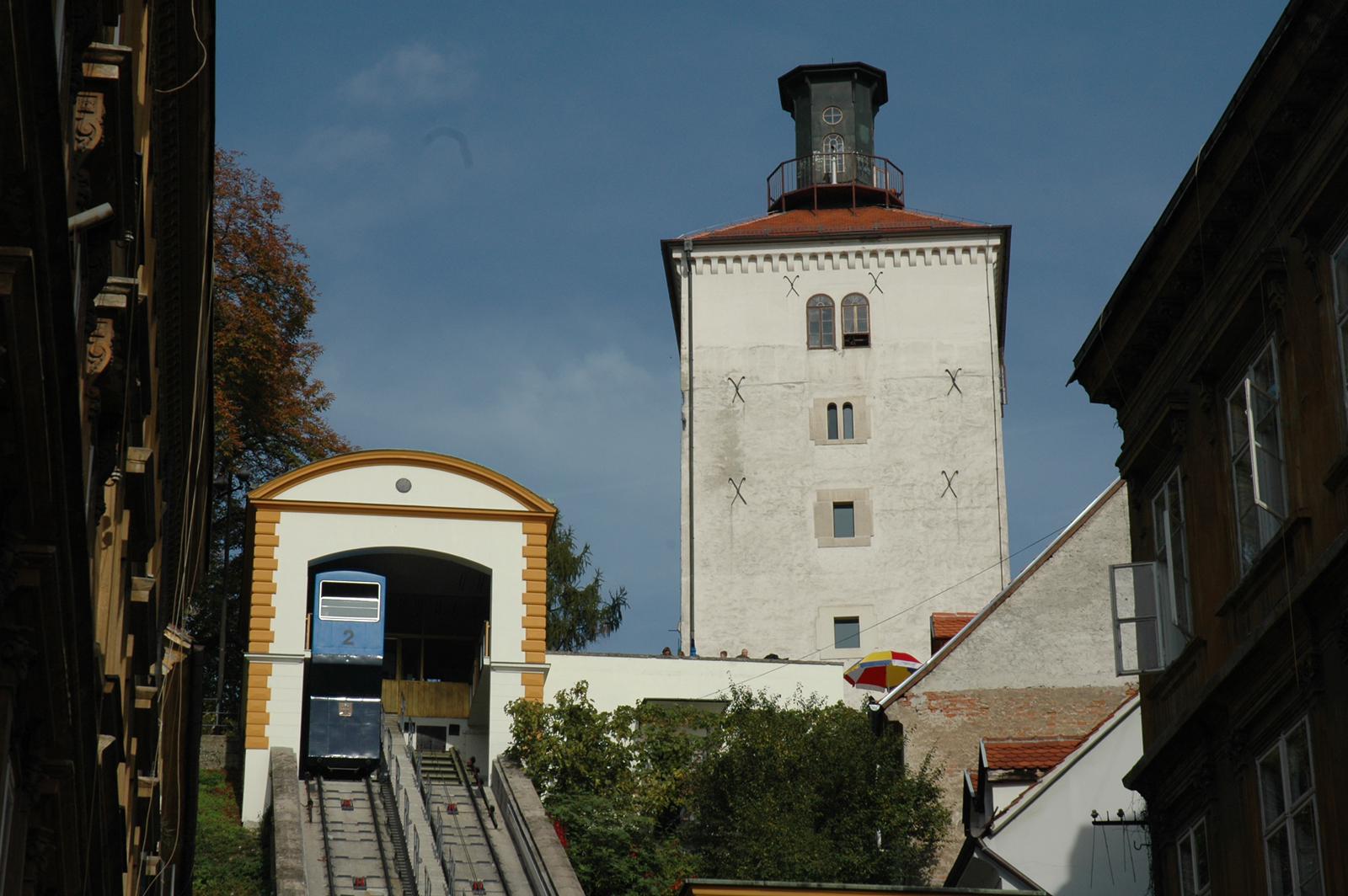 Grički top u kuli Lotrščak u Zagrebu